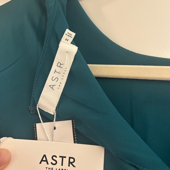 Astr deep turquoise Satin Sleeveless Chemise with Side Slit - Picture 3 of 5